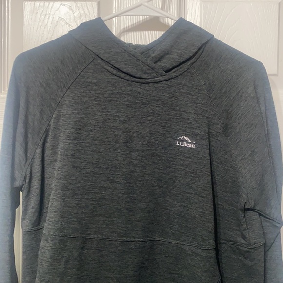 LLBEAN Sweatshirt - Picture 2 of 6